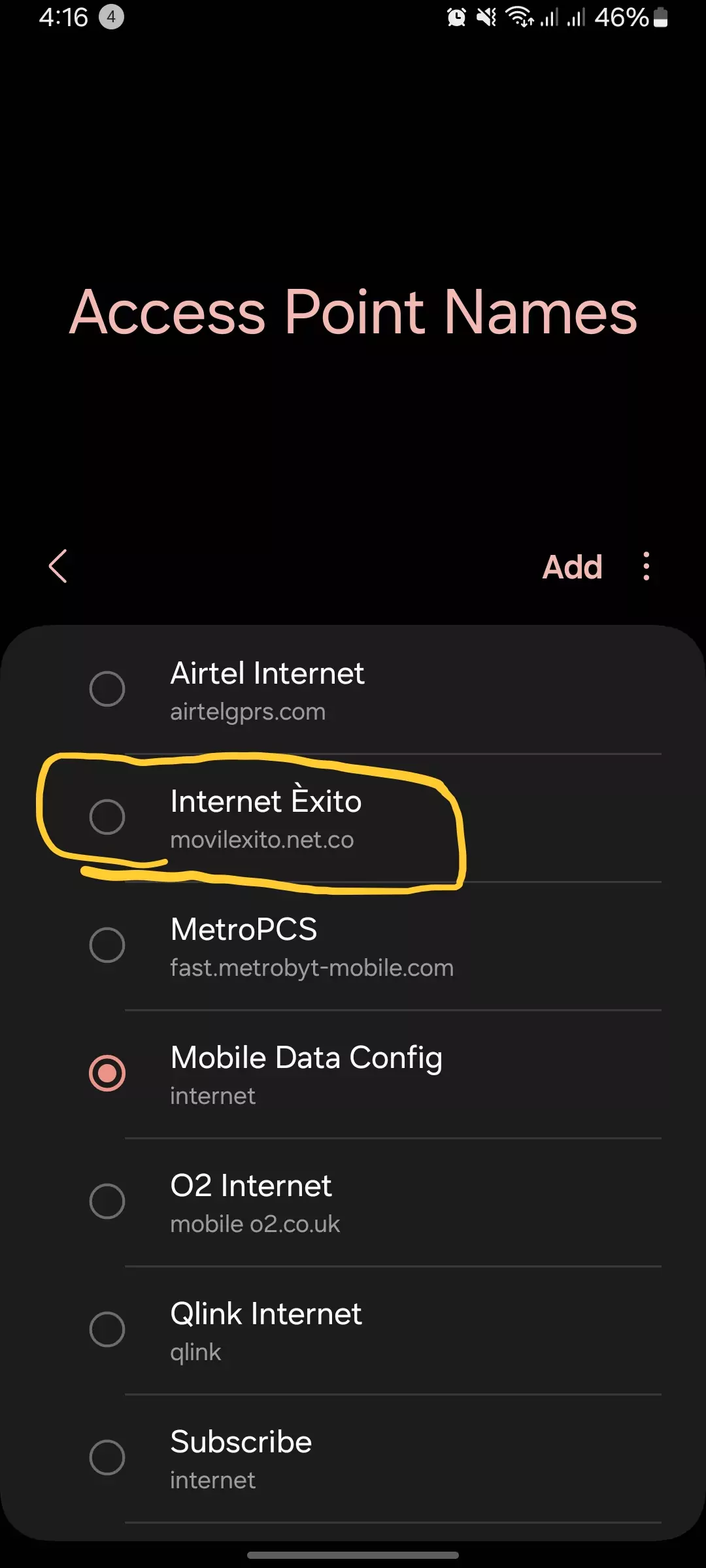 screenshot of multiple apn settings with the movil exito highlighted